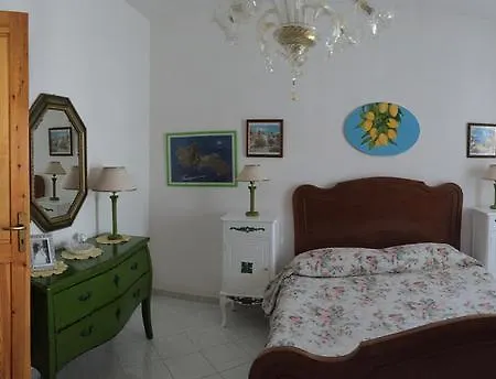 Al Giardino Dei Limoni Guest house