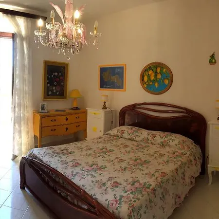 Pensionat Al Giardino Dei Limoni 4*