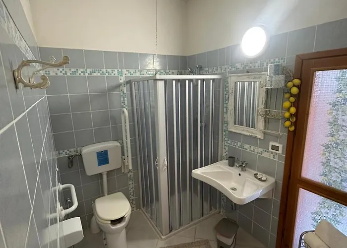 Al Giardino Dei Limoni Guest house